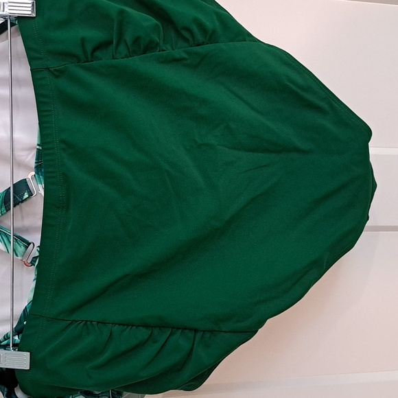 NEW Plus Size Two-Piece Peplum High Waisted Tankini (Green/White) - Tutorutor - Picture 7 of 9